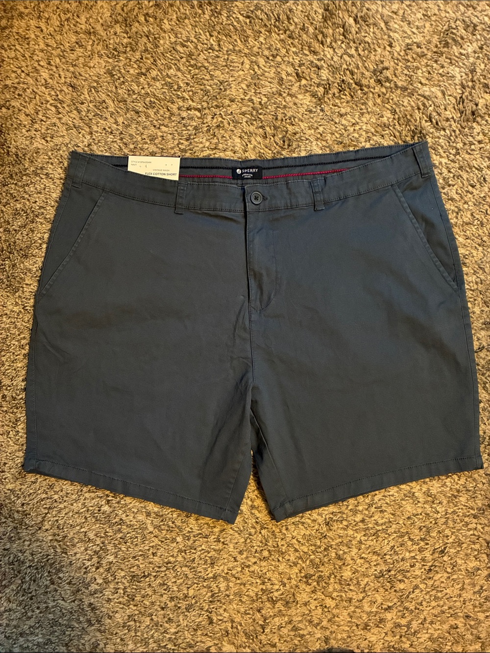 Men’s Sperry navy flex cotton shorts - size 44